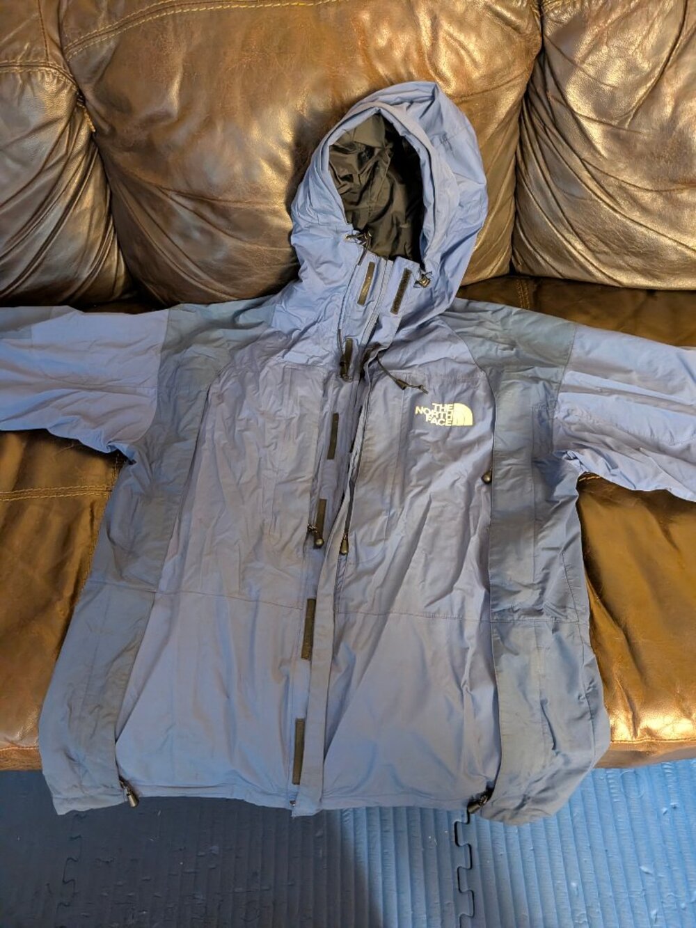 The North Face Goretex Summit Series Jacket Size Large